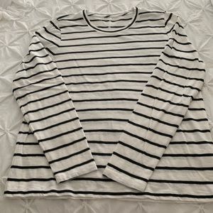 Women’s JCREW knit top.